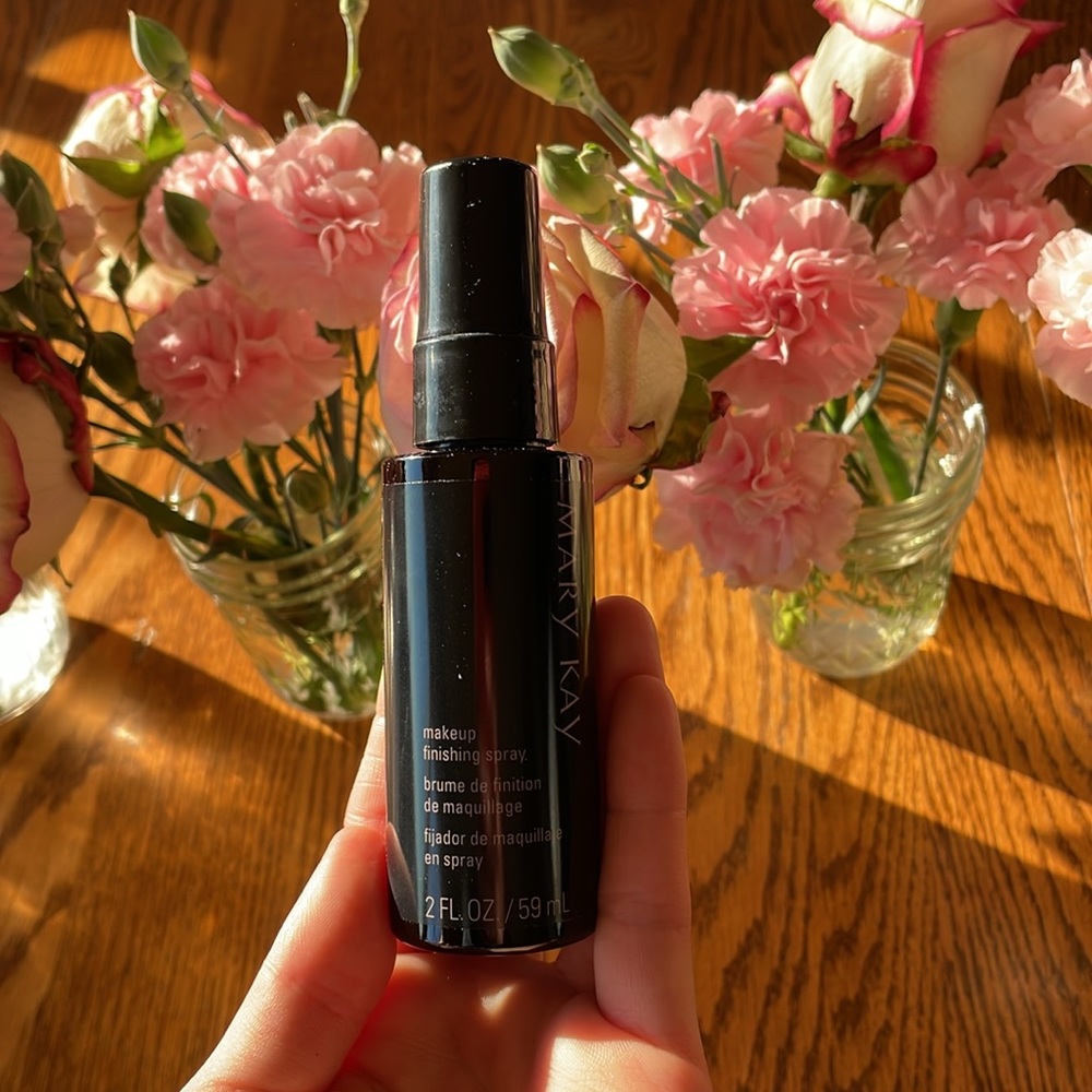 New with tag  Mary Kay make up finishing spray